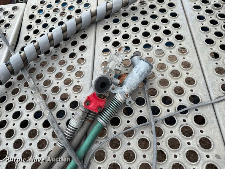 image for item DZ8950 2006 Kenworth T800 semi truck