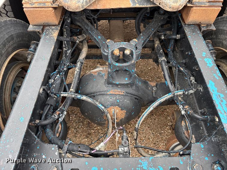 image for item DZ8950 2006 Kenworth T800 semi truck