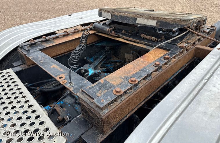 image for item DZ8950 2006 Kenworth T800 semi truck