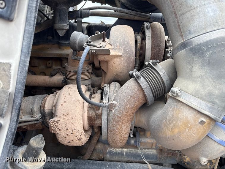 image for item DZ8950 2006 Kenworth T800 semi truck