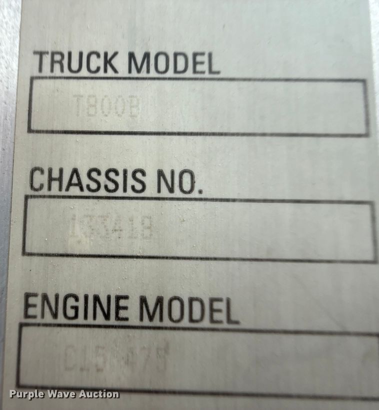 image for item DZ8950 2006 Kenworth T800 semi truck