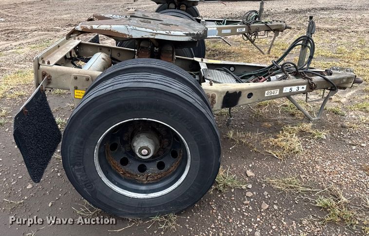 image for item DZ8957 2007 Silver Eagle trailer dolly