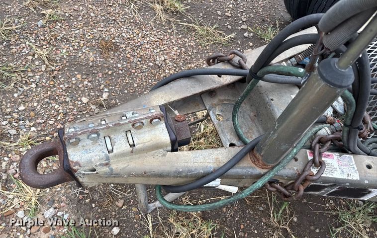 image for item DZ8957 2007 Silver Eagle trailer dolly