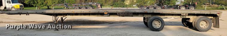 image for item EA2528 1994 East Manufacturing flatbed trailer