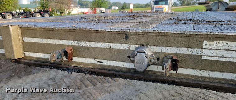 image for item EA2528 1994 East Manufacturing flatbed trailer