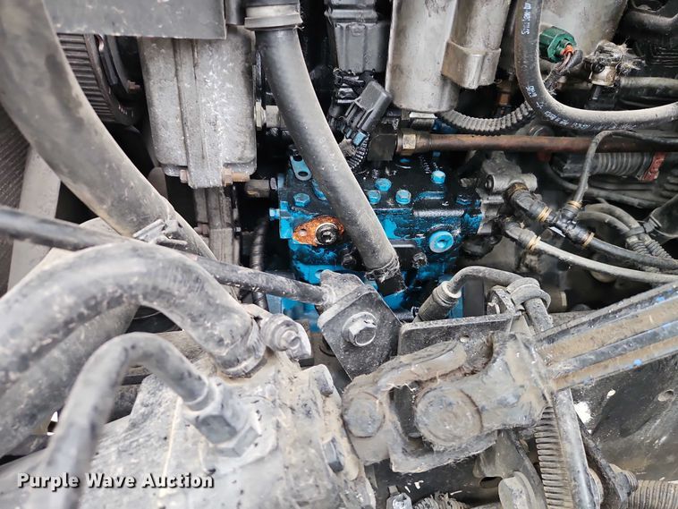 image for item EB8268 2015 International 4400 truck cab and chassis