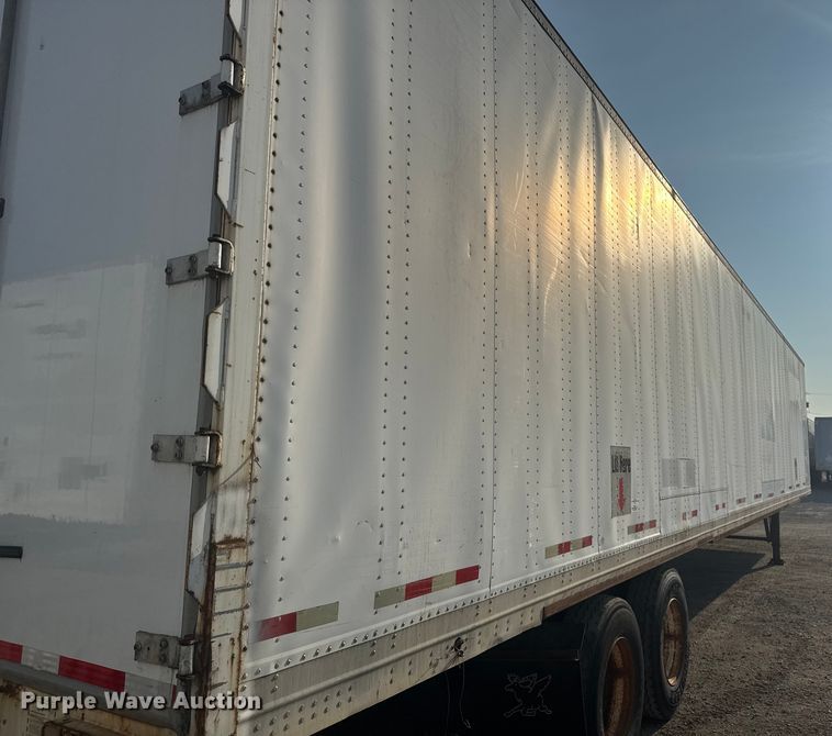 image for item EB8287 2002 Manac  dry van trailer