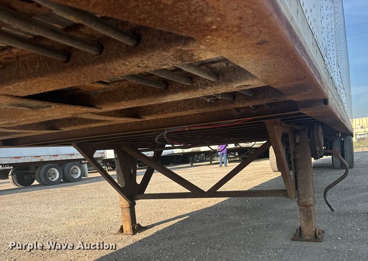 image for item EB8287 2002 Manac  dry van trailer