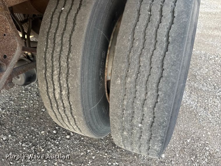 image for item EB8288 1998 Trailmobile dry van trailer