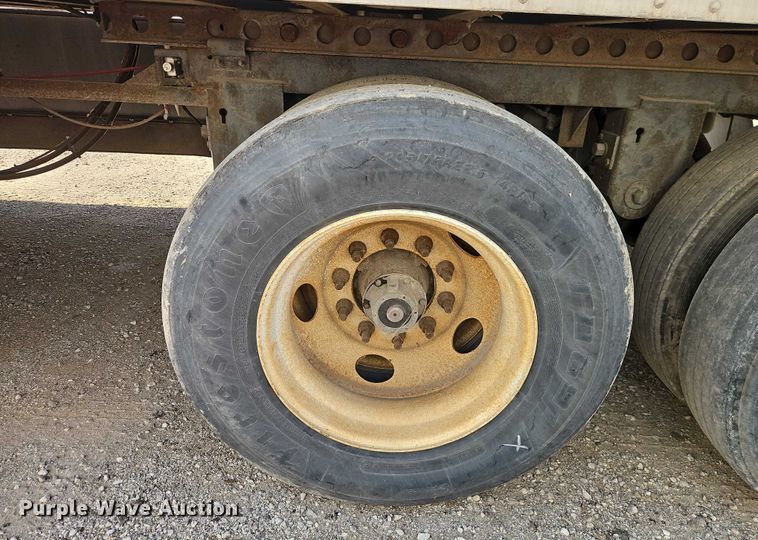 image for item EB8290 2012 Dorsey dry van trailer