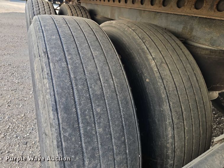 image for item EB8290 2012 Dorsey dry van trailer