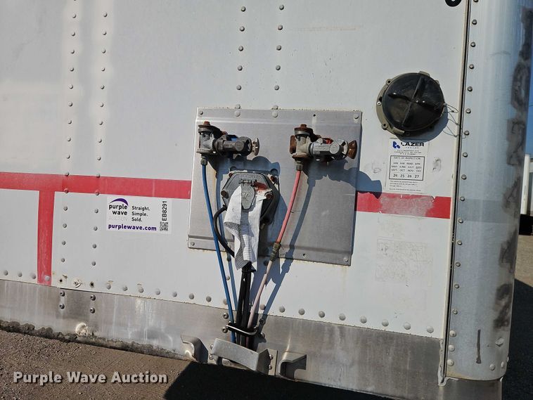 image for item EB8291 2002 Wabash dry van trailer