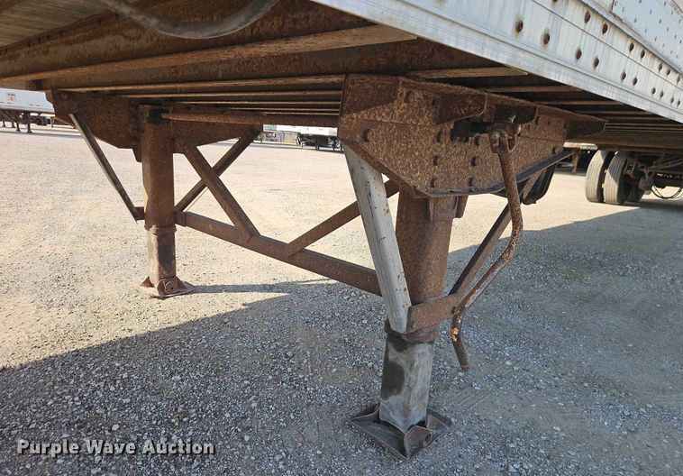 image for item EB8291 2002 Wabash dry van trailer