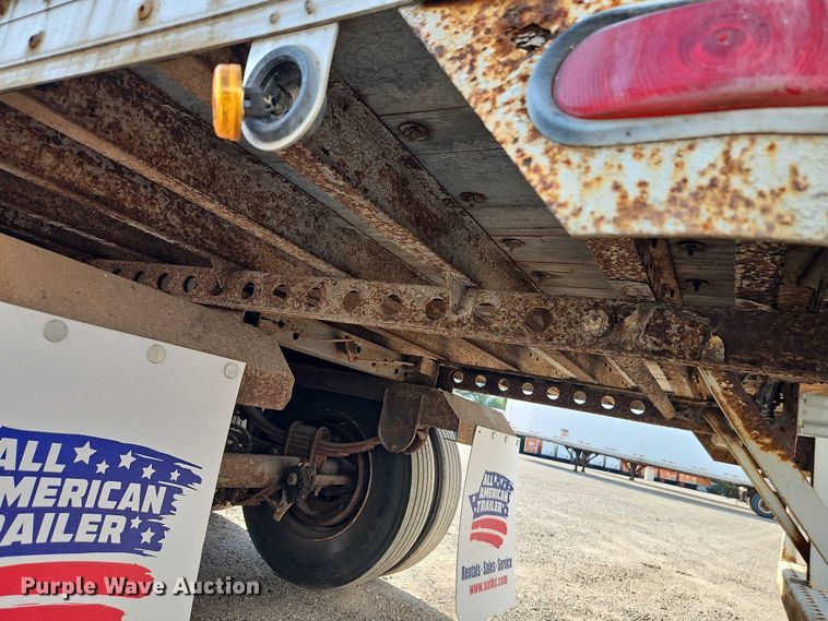 image for item EB8291 2002 Wabash dry van trailer