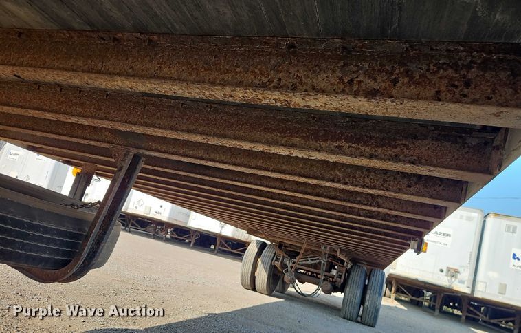 image for item EB8291 2002 Wabash dry van trailer