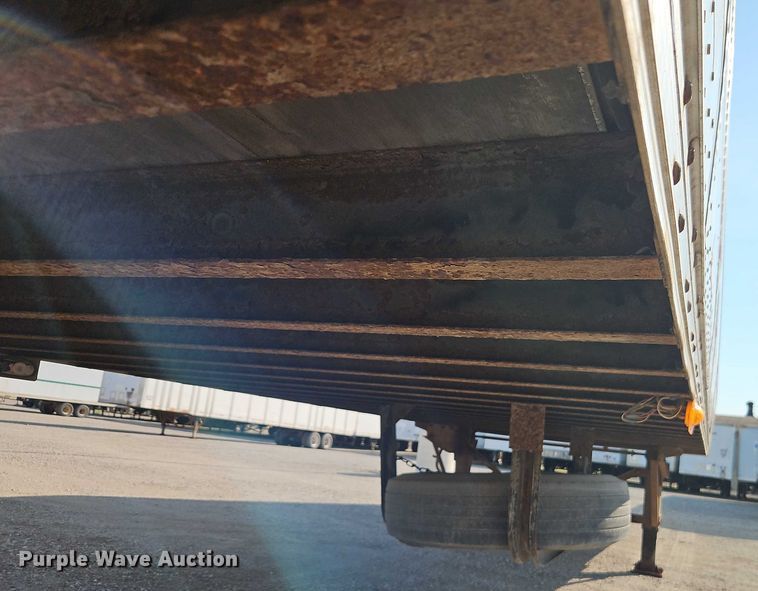 image for item EB8291 2002 Wabash dry van trailer