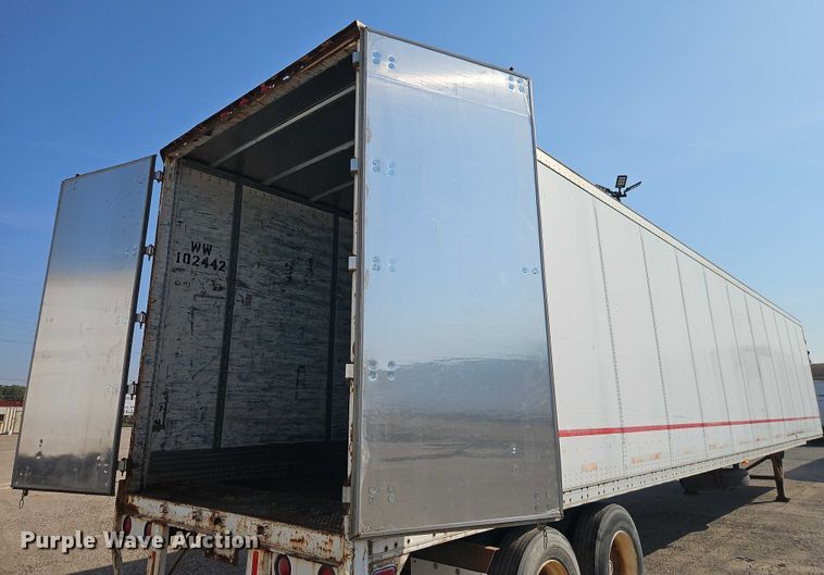 image for item EB8291 2002 Wabash dry van trailer