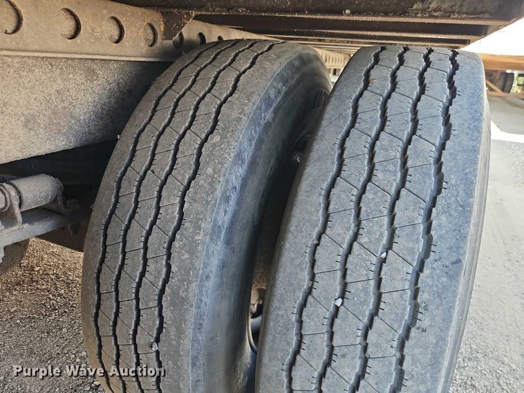 image for item EB8292 2003 Wabash dry van trailer