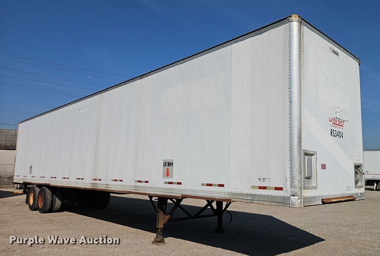 image for item EB8293 2002 Manac dry van trailer