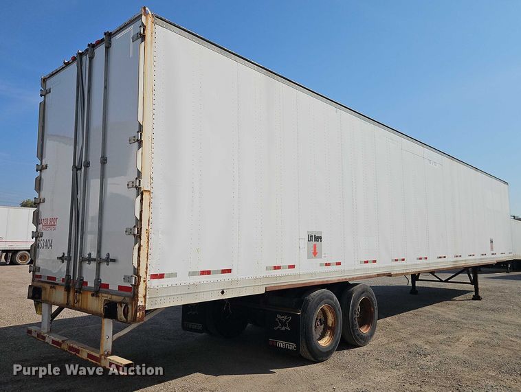 image for item EB8293 2002 Manac dry van trailer
