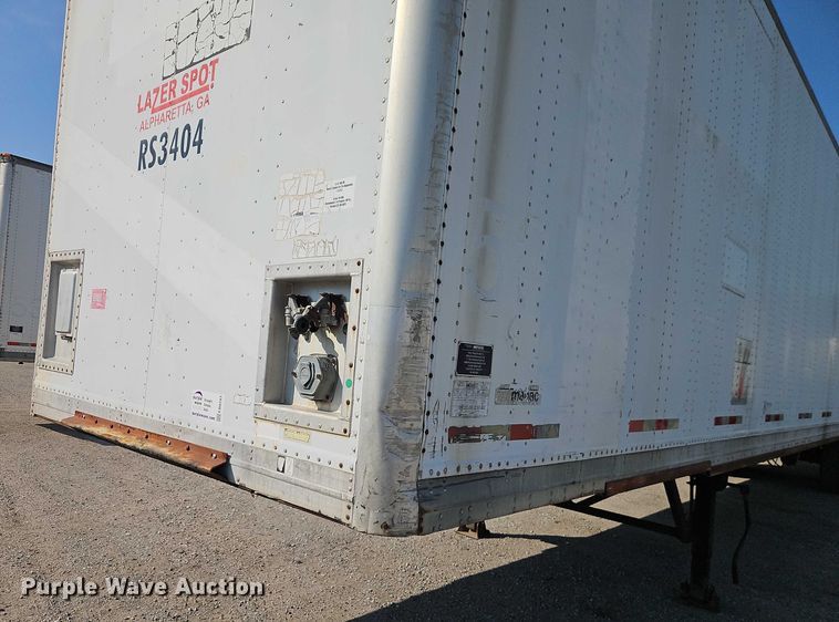 image for item EB8293 2002 Manac dry van trailer