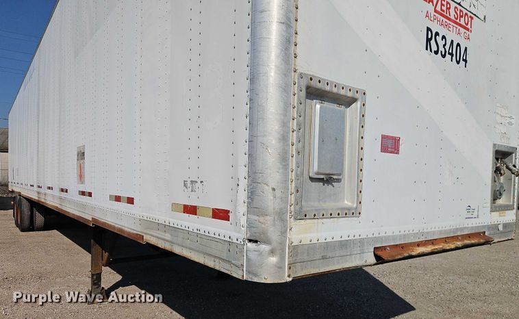 image for item EB8293 2002 Manac dry van trailer