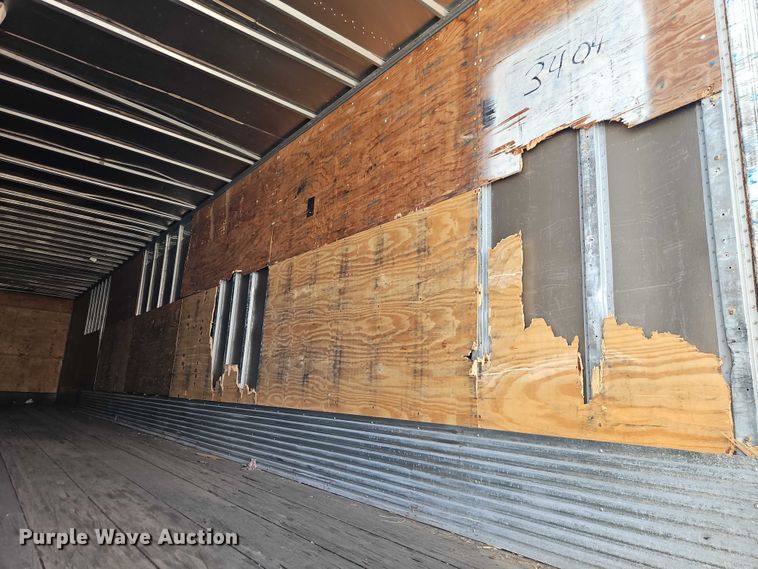 image for item EB8293 2002 Manac dry van trailer