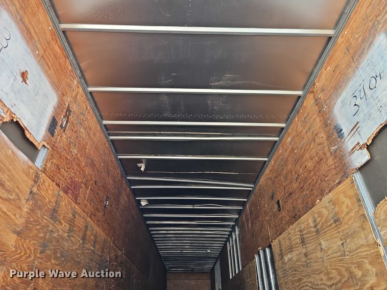 image for item EB8293 2002 Manac dry van trailer