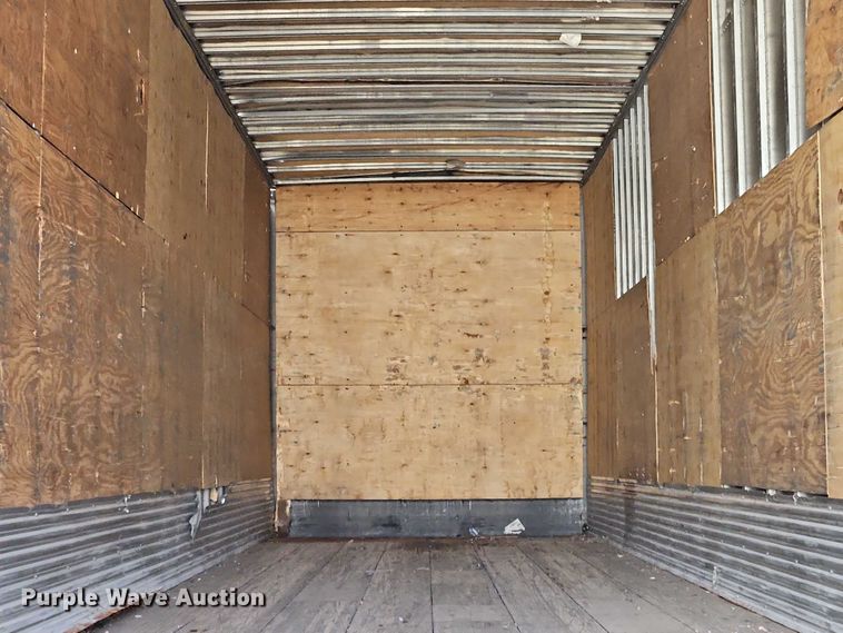 image for item EB8293 2002 Manac dry van trailer