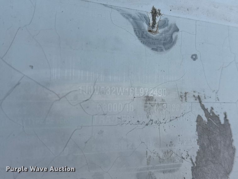 image for item EB8295 2006 Wabash dry van trailer