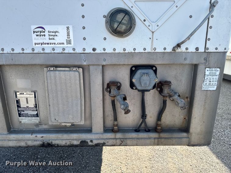 image for item EB8296 1998 Monon dry van trailer