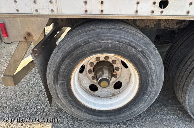 image for item EB8296 1998 Monon dry van trailer