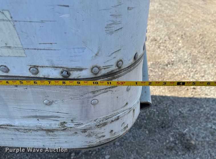 image for item EB8297 2000 Pines dry van trailer