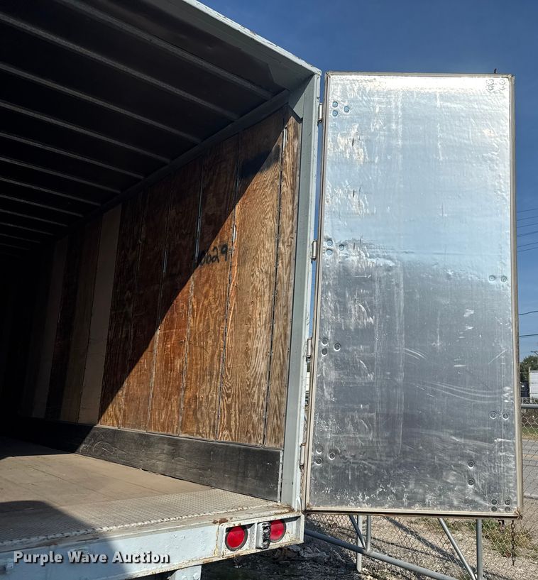 image for item EB8297 2000 Pines dry van trailer