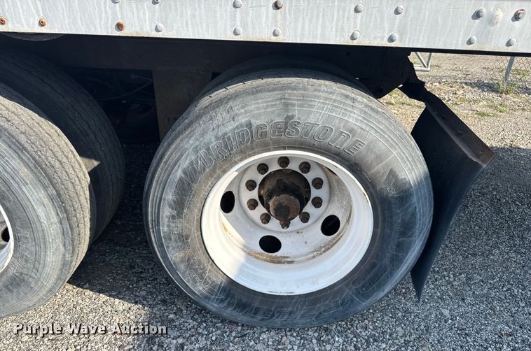 image for item EB8297 2000 Pines dry van trailer