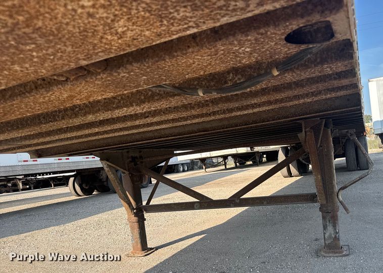 image for item EB8299 1999 Wabash dry van trailer