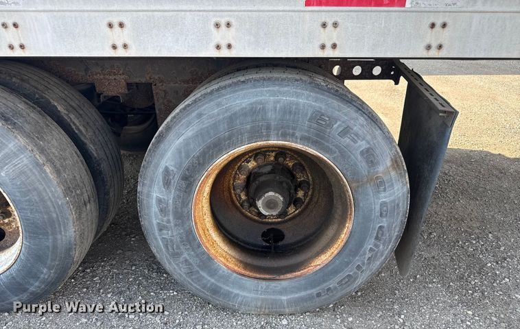 image for item EB8299 1999 Wabash dry van trailer