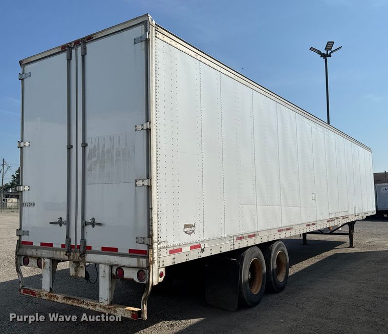 image for item EB8300 2000 Wabash dry van trailer