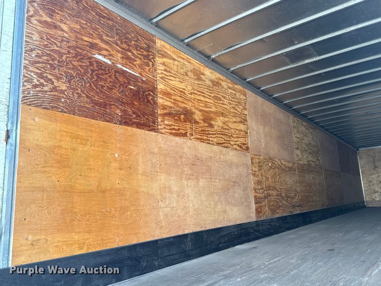 image for item EB8300 2000 Wabash dry van trailer