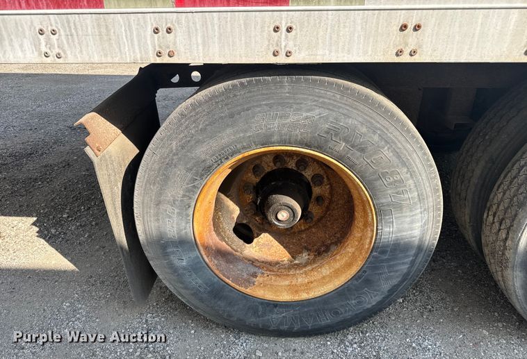 image for item EB8300 2000 Wabash dry van trailer