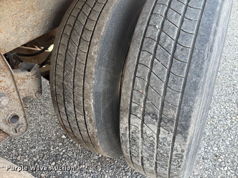 image for item EB8302 1999 Wabash DVCVHSA dry van trailer