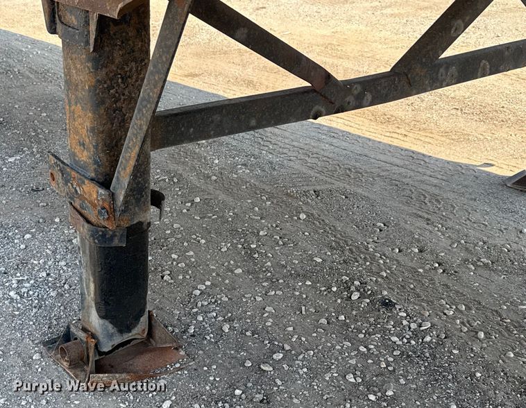 image for item EB8303 2004 Wabash DVCVHPC dry van trailer