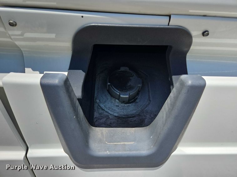 image for item EC1042 2016 Freightliner Cascadia 125 semi truck