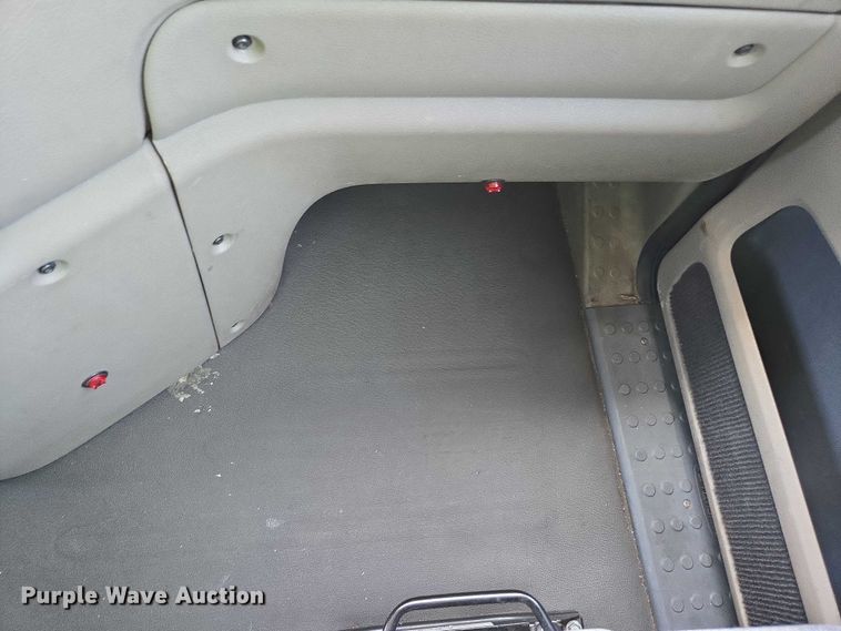 image for item EC1042 2016 Freightliner Cascadia 125 semi truck