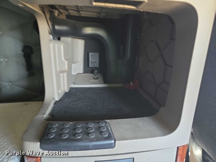 image for item EC1042 2016 Freightliner Cascadia 125 semi truck