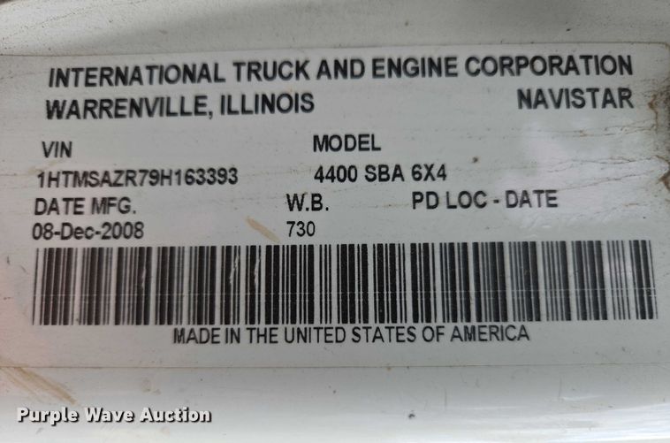 image for item EC1150 2009 International  4400 flatbed truck