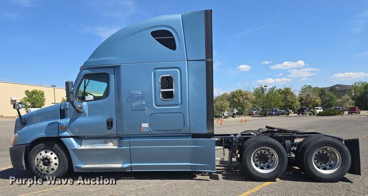 CAMIóN CAMAROTE 2014 FREIGHTLINER