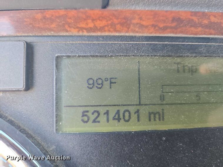 image for item EC1178 2014 Freightliner Cascadia semi truck