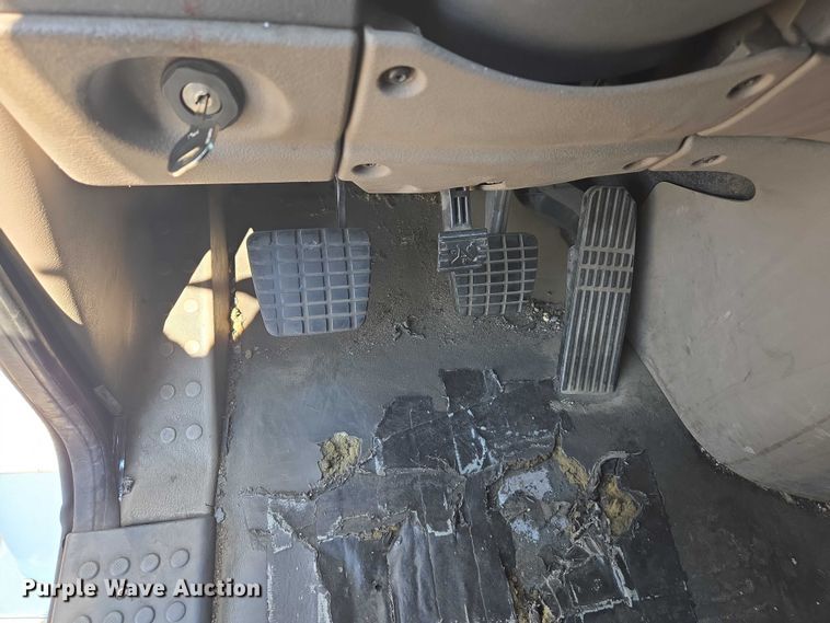 image for item EC1178 2014 Freightliner Cascadia semi truck