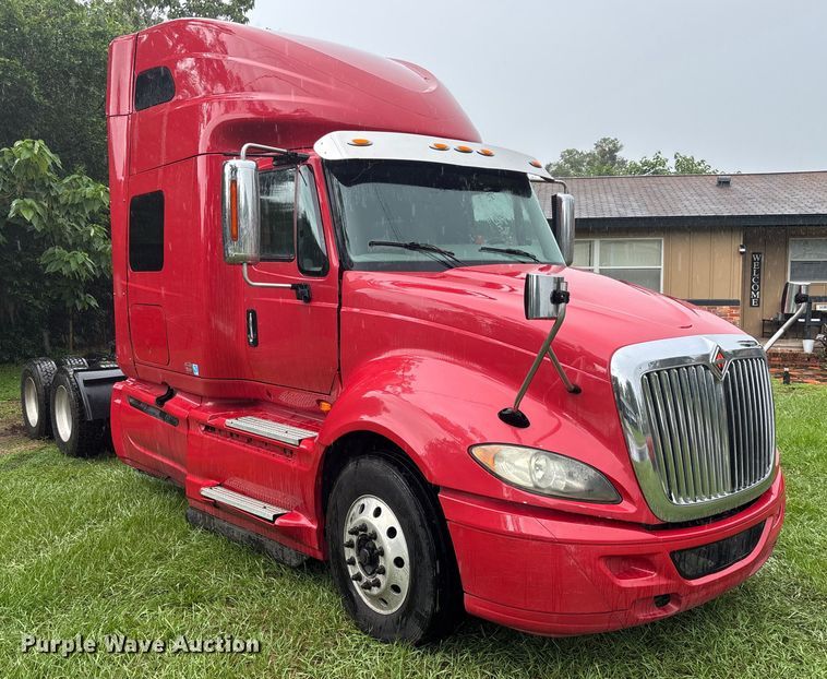 image for item EC3774 2017 International ProStar semi truck